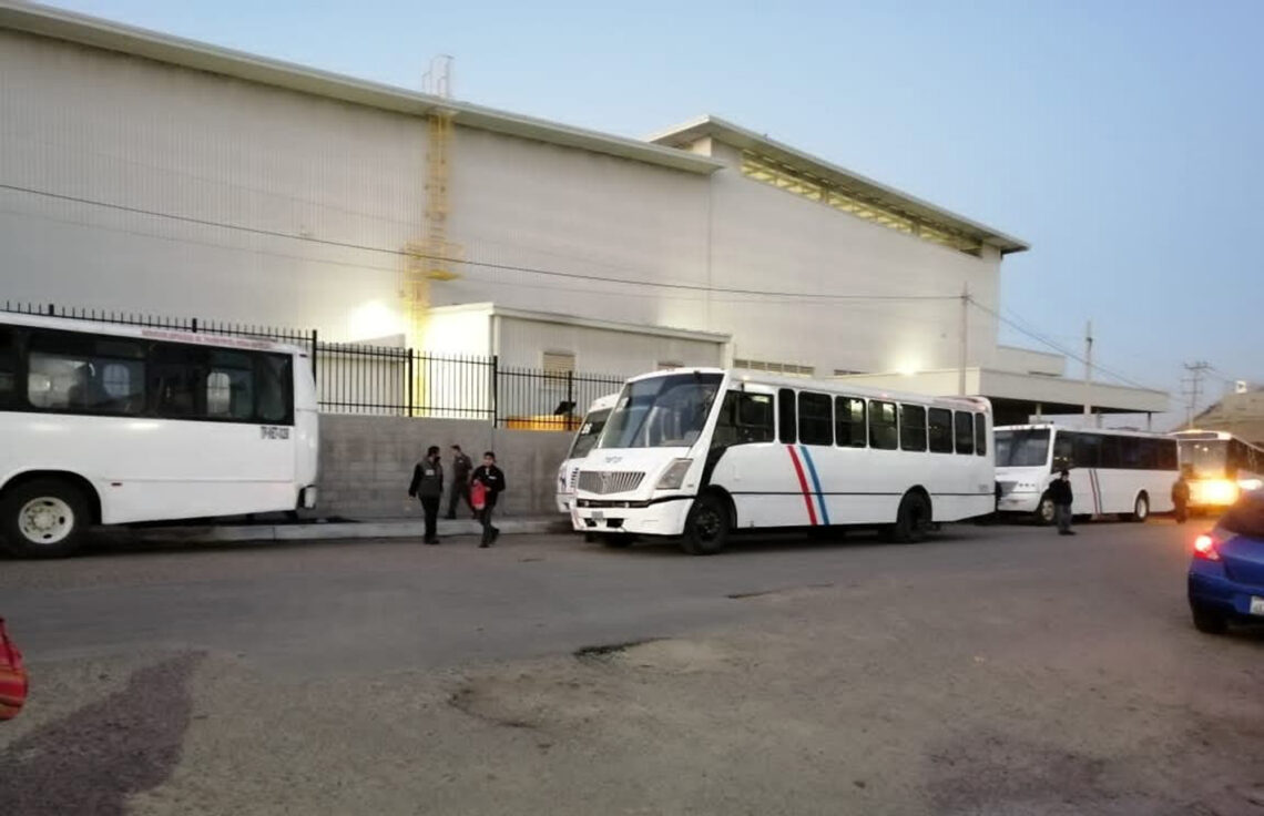 Buscan evitar caos vial escalonando horarios de maquiladoras