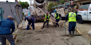 Realiza Cespt bacheo en colonia Buenavista