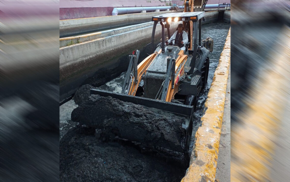 Realiza Cespt desazolve en planta de bombeo 1