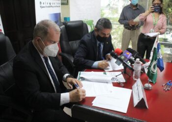 Ratifican convenio CMIC e ITT para formar profesionistas