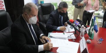 Ratifican convenio CMIC e ITT para formar profesionistas