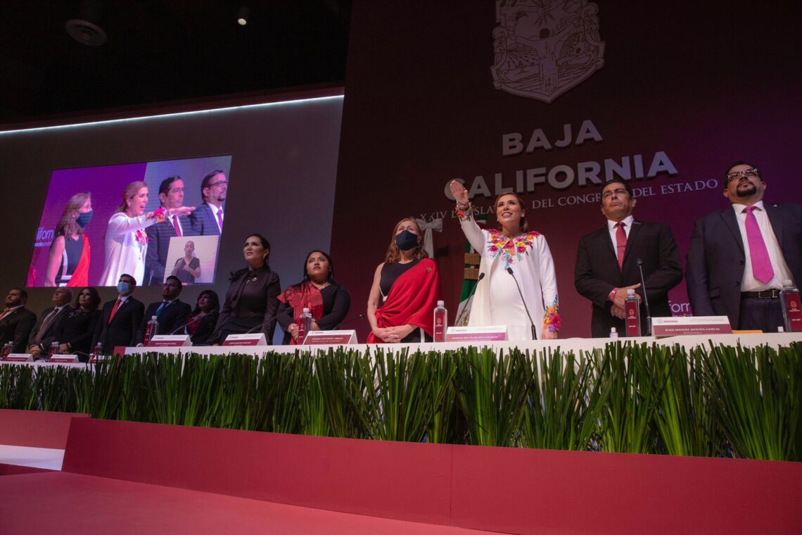 Rinde protesta Marina del Pilar como gobernadora de BC