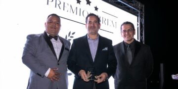 Distinguen a Alejandro Jiménez como líder inmobiliario en BC