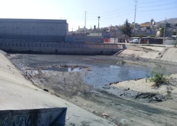 Continúan con limpieza de desarenadores en Tijuana