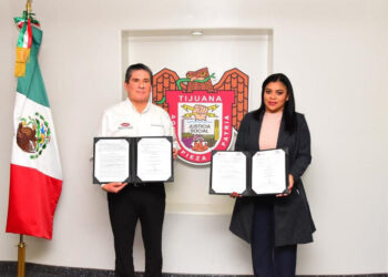 Firman CMIC y Ayuntamiento de Tijuana convenio para atender desastres