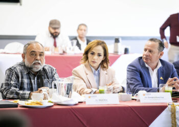 Retoman mesas de trabajo en temas de movilidad y vialidades en Tijuana