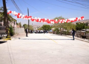 Inauguran Calle 15 de Julio en colonia 3 de Octubre