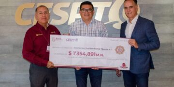 Entrega Cespt donativo a Bomberos de Tijuana