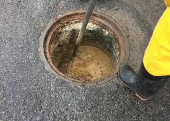 Realiza Cespt trabajos correctivos en redes sanitarias