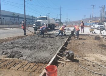 Avanza obra vial en Calle 12 de Otay