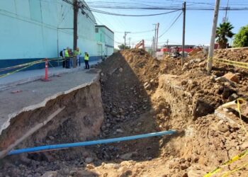 Rehabilita Cespt alcantarillado en Col. Magisterial