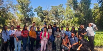 Visitan estudiantes de Unipac instalaciones de Nación Verde para conocer sobre la preservación del medio ambiente