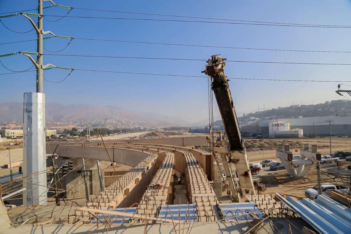 Avanza construcción de obras para transformar la movilidad en Tijuana