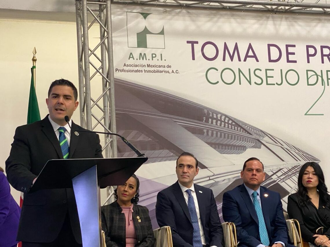 Toman protesta al nuevo consejo directivo de AMPI Tijuana