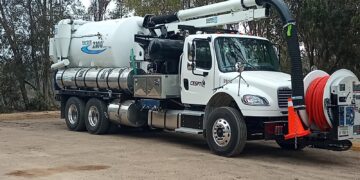 Atiende Cespt sistema de drenaje sanitario tras lluvias