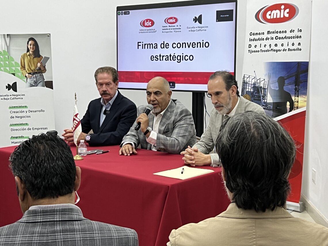 Presenta CMIC delegación Tijuana simulador Vortex Edge Max para operadores de maquinaria pesada