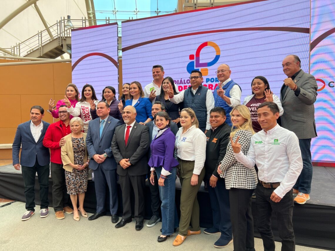 Exponen a candidatos a diputados locales los retos en materia de infraestructura