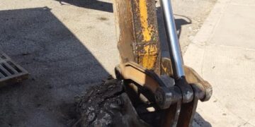 Realizan desazolve en Lomas Altas, Mexicali