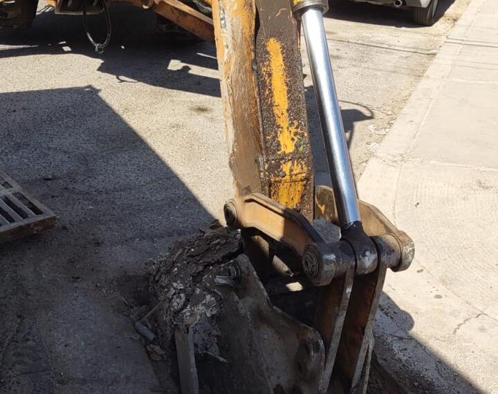 Realizan desazolve en Lomas Altas, Mexicali