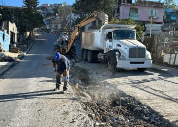 Reposición de red de alcantarillado sanitario en Col. Sánchez Taboada