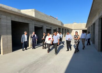 Apuestan constructores por diversificar sus inversiones en obras privadas