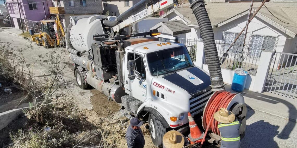 Realiza Cespt mantenimiento correctivo en infraestructura sanitaria de Tijuana