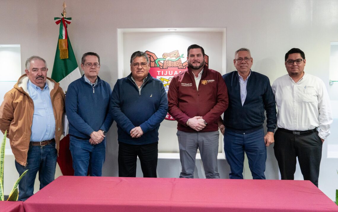 Abordan temas prioritarios del agua Burgueño y titular de Conagua