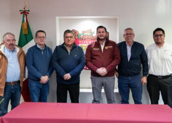 Abordan temas prioritarios del agua Burgueño y titular de Conagua