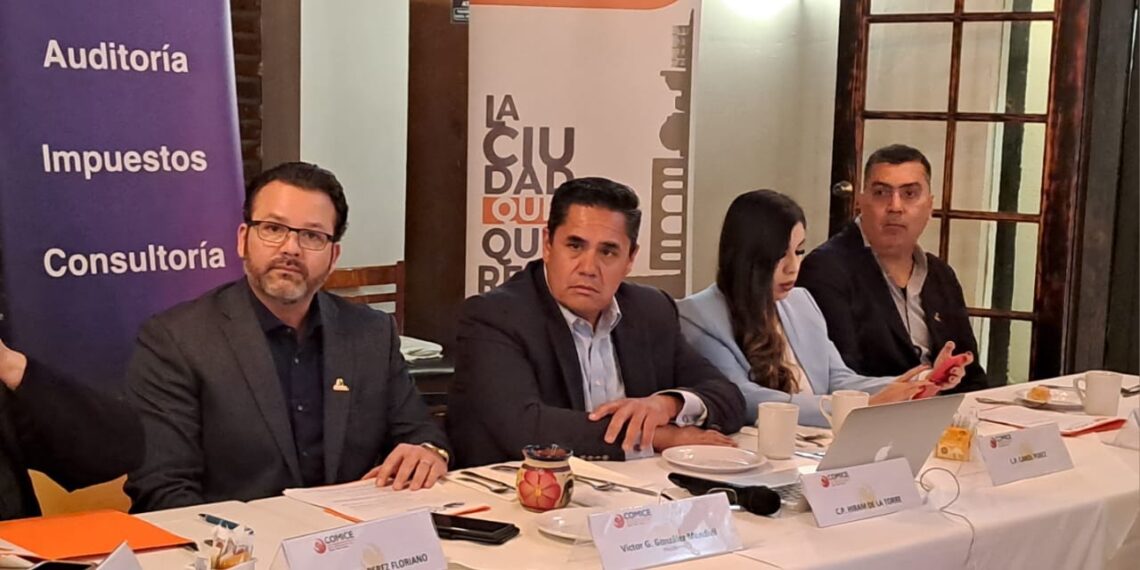 Analizan empresarios de la construcción en Tijuana el entorno fiscal 2025