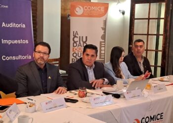Analizan empresarios de la construcción en Tijuana el entorno fiscal 2025