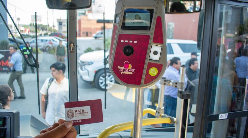 Avala Canieti  pago digitalizado en transporte público de Tijuana