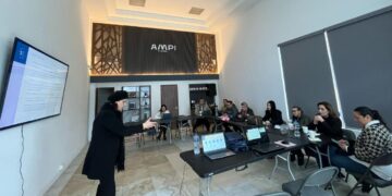 Actualizan a asesores inmobiliarios sobre el fideicomiso para extranjeros