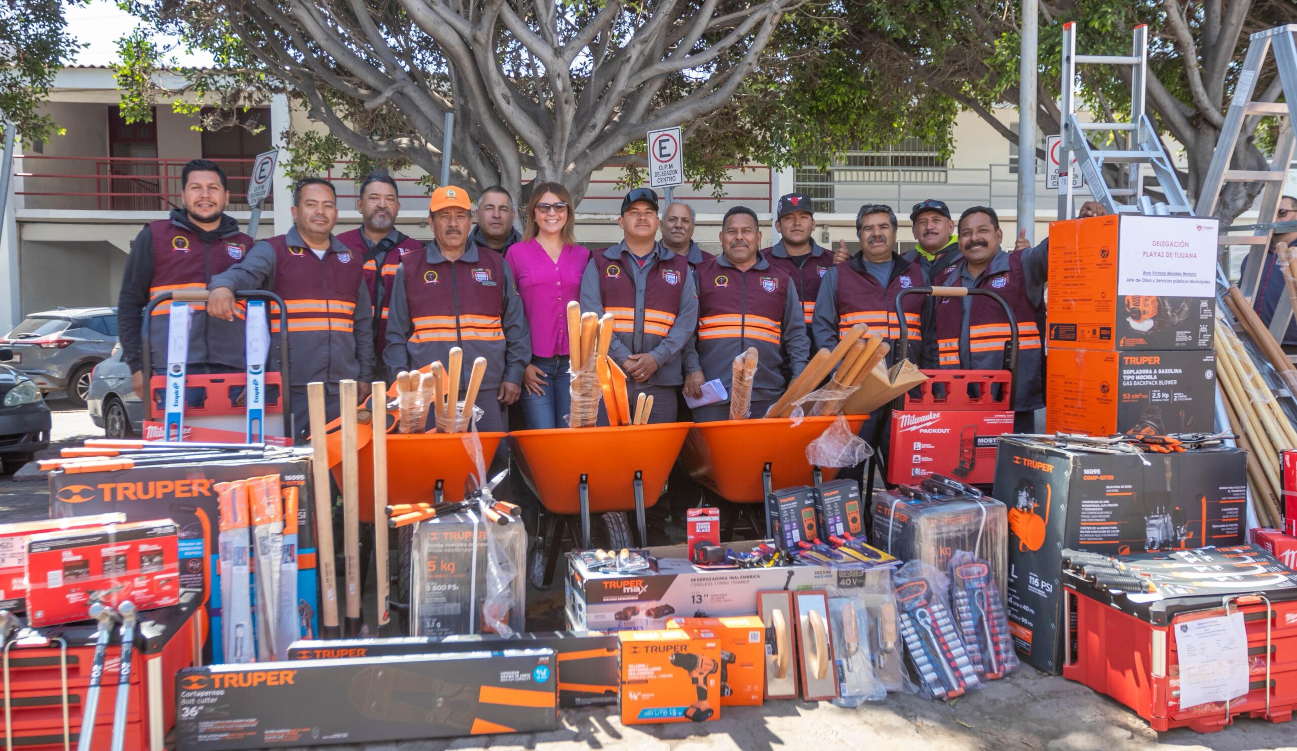 Entrega Gobierno Municipal equipamiento y herramienta a las nueve delegaciones de Tijuana