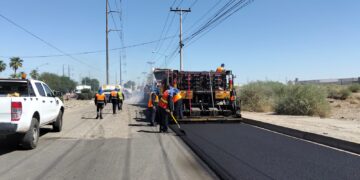 Trabaja SIDURT en rehabilitación de bulevar Venustiano Carranza, Mexicali