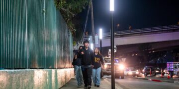 Inaugura presidente municipal Ismael Burgueño Ruiz ‘Sendero Seguro’ en Vía Rápida Poniente