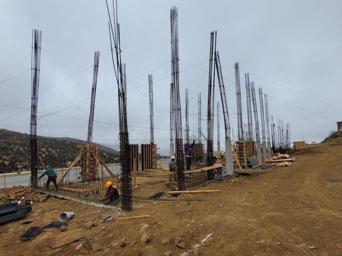 Supervisan construcción del nuevo CBTIS 290 en la Zona Este de Tijuana