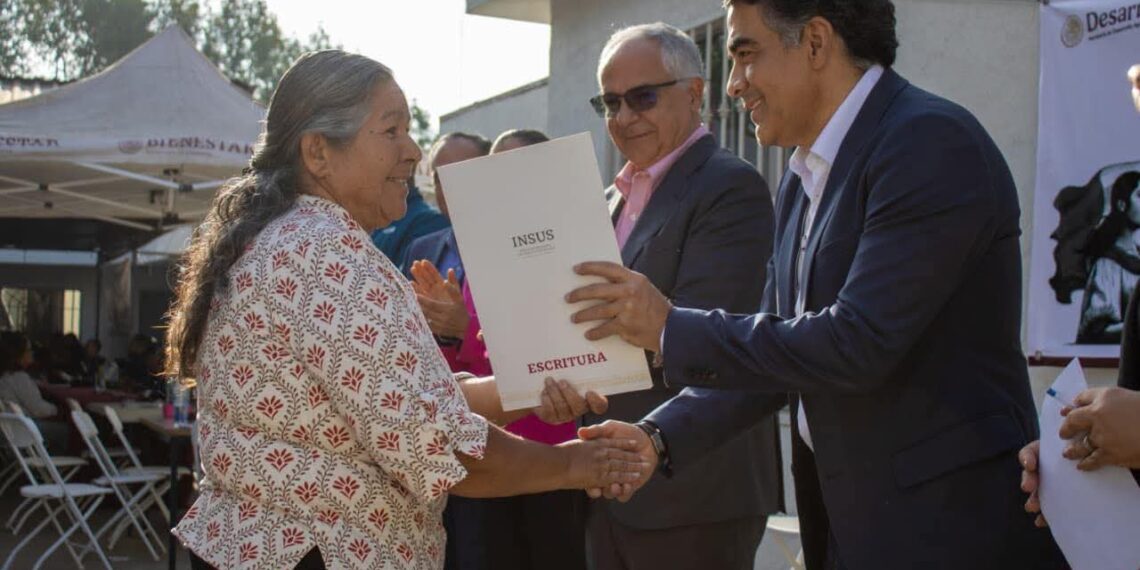 Resalta Gob BC coordinación con INSUS en regularización de la tenencia de la tierra