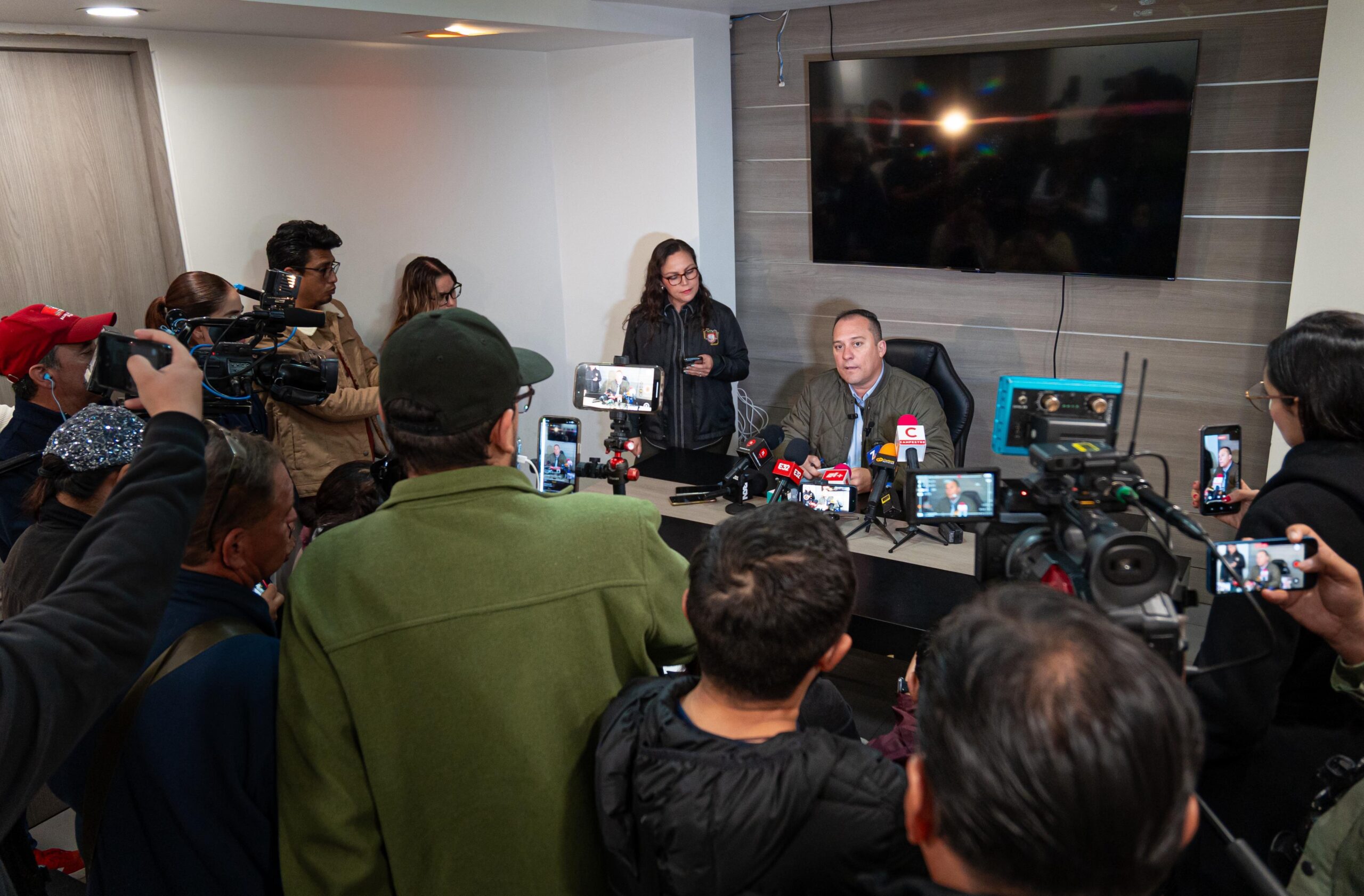 Reparacíón de socavón en Vía Rápida tomaría una semana: DOIUM