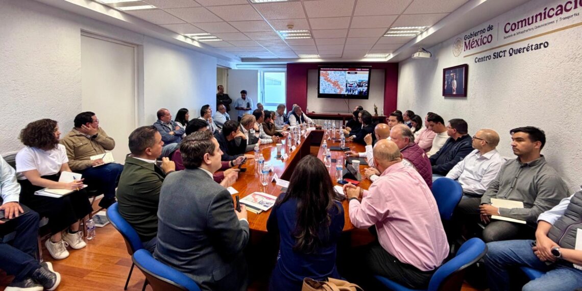 Gobiernos instalan mesa social por tren CDMX–Querétaro