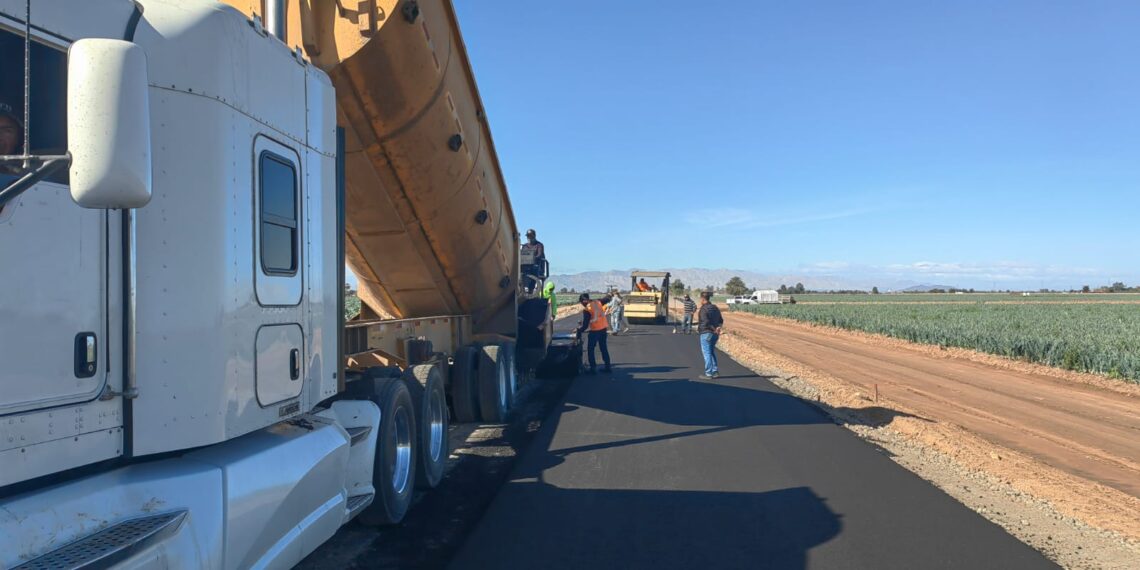 Realiza SIDURT reconstrucción de carretera #35 en el Valle de Mexicali