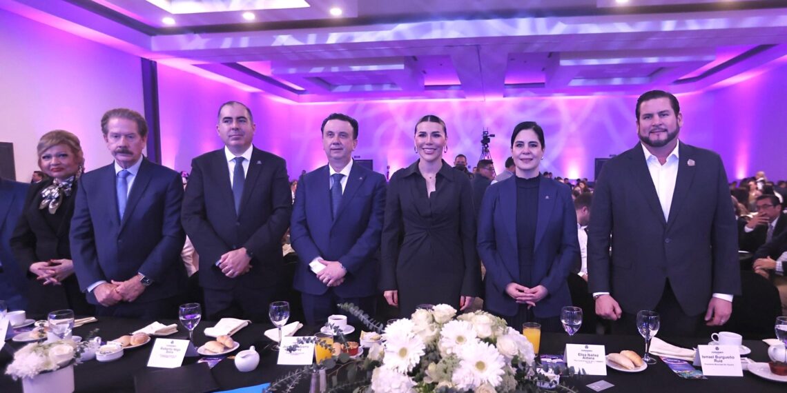 Alcalde de Tijuana asiste a toma de compromiso del Consejo Directivo 2026 de Coparmex