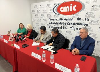 Fortalecen CMIC e ICAT capacitación certificada para el sector constructor