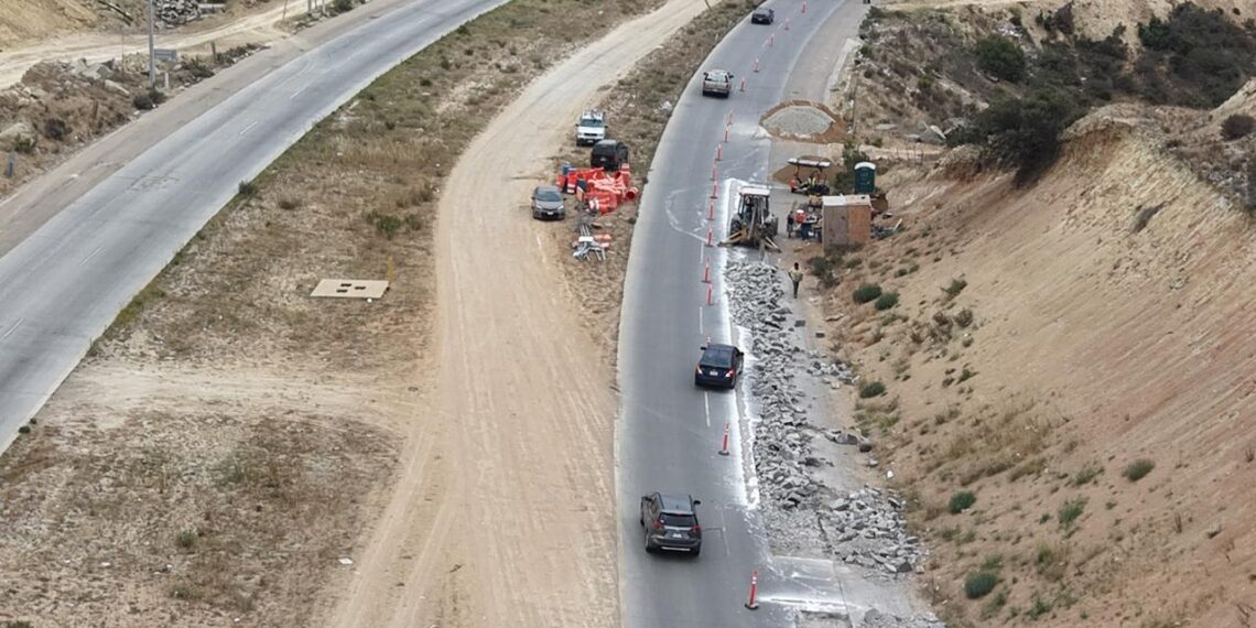 Avanza bacheo prioritario en corredor Tijuana-Rosarito 2000: SIDURT