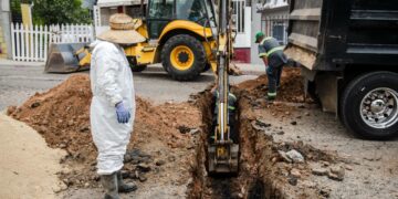 Atiende CESPT redes sanitarias antiguas en la Francisco Villa