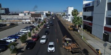 Continúa reciclado asfáltico en Av. Francisco I. Madero de Mexicali