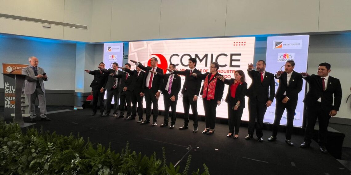 Toma protesta Julio César Urías como presidente de COMICE TTR
