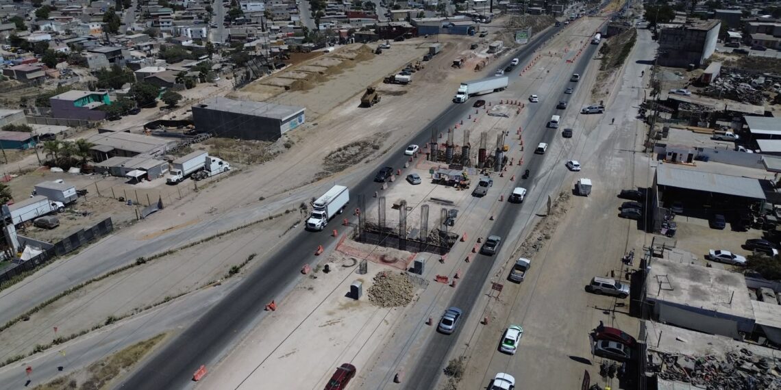 Bulevar 2000 contará con nueve retornos en obra de carriles confinados