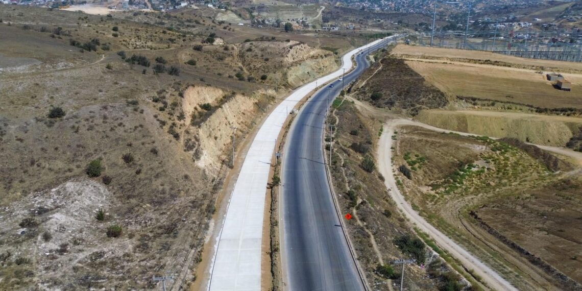 Continúa Sidurt con obras de ampliación en el bulevar García en Tijuana