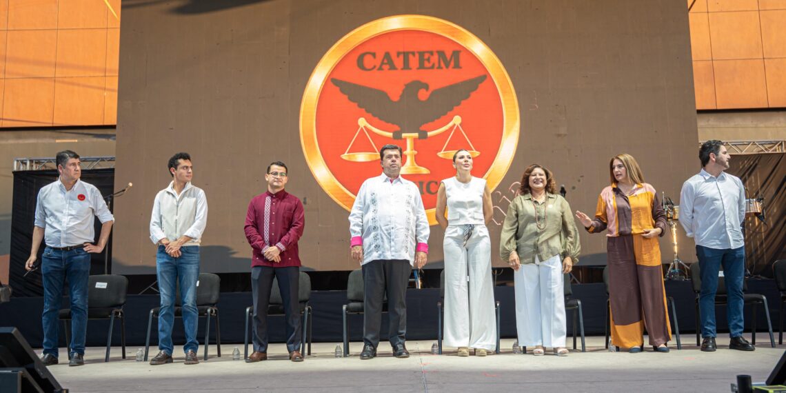Asiste presidente municipal de Tijuana a celebración por el XV aniversario de CATEM