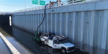 CESPM refuerza drenaje del Eje Central para recuperar circulación en Mexicali